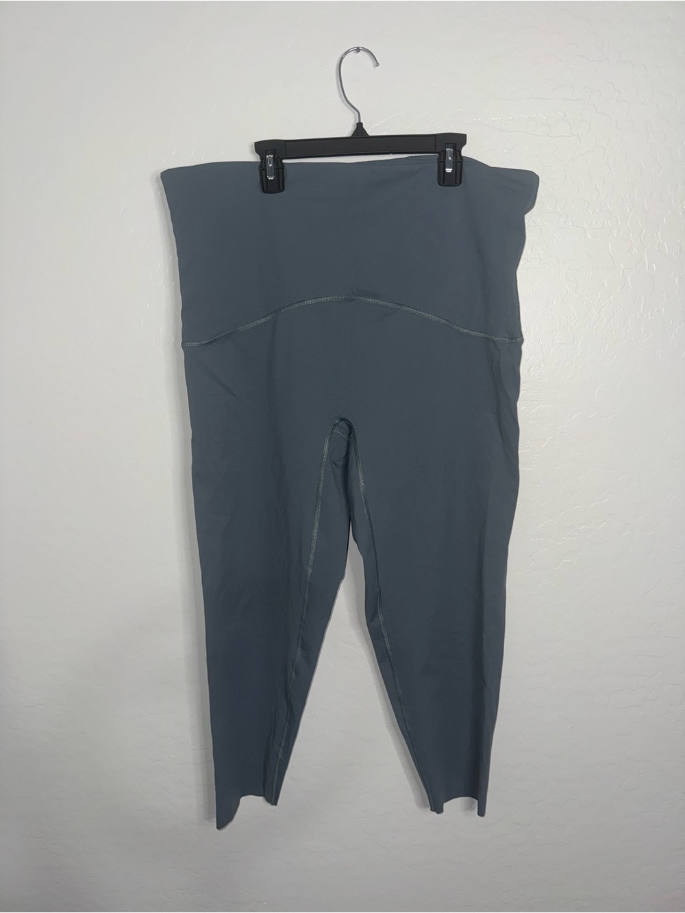 SPANX High-Waist Performance Leggings Booty Booster 2x 2x 2T - blue Gray